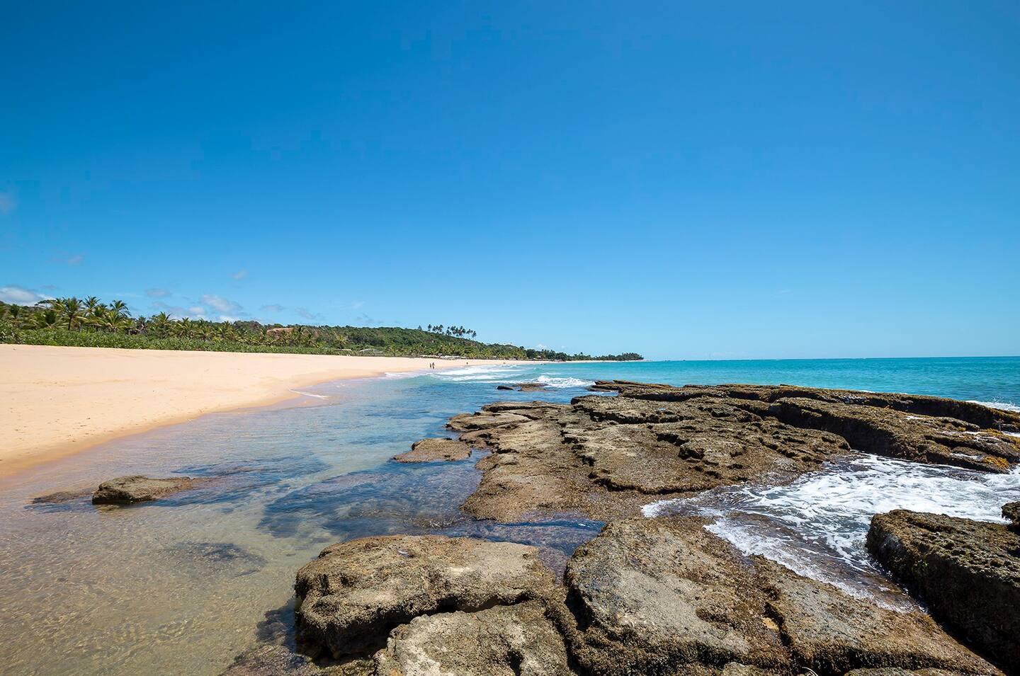 Linda casa pé na areia na praia de Itapororoca