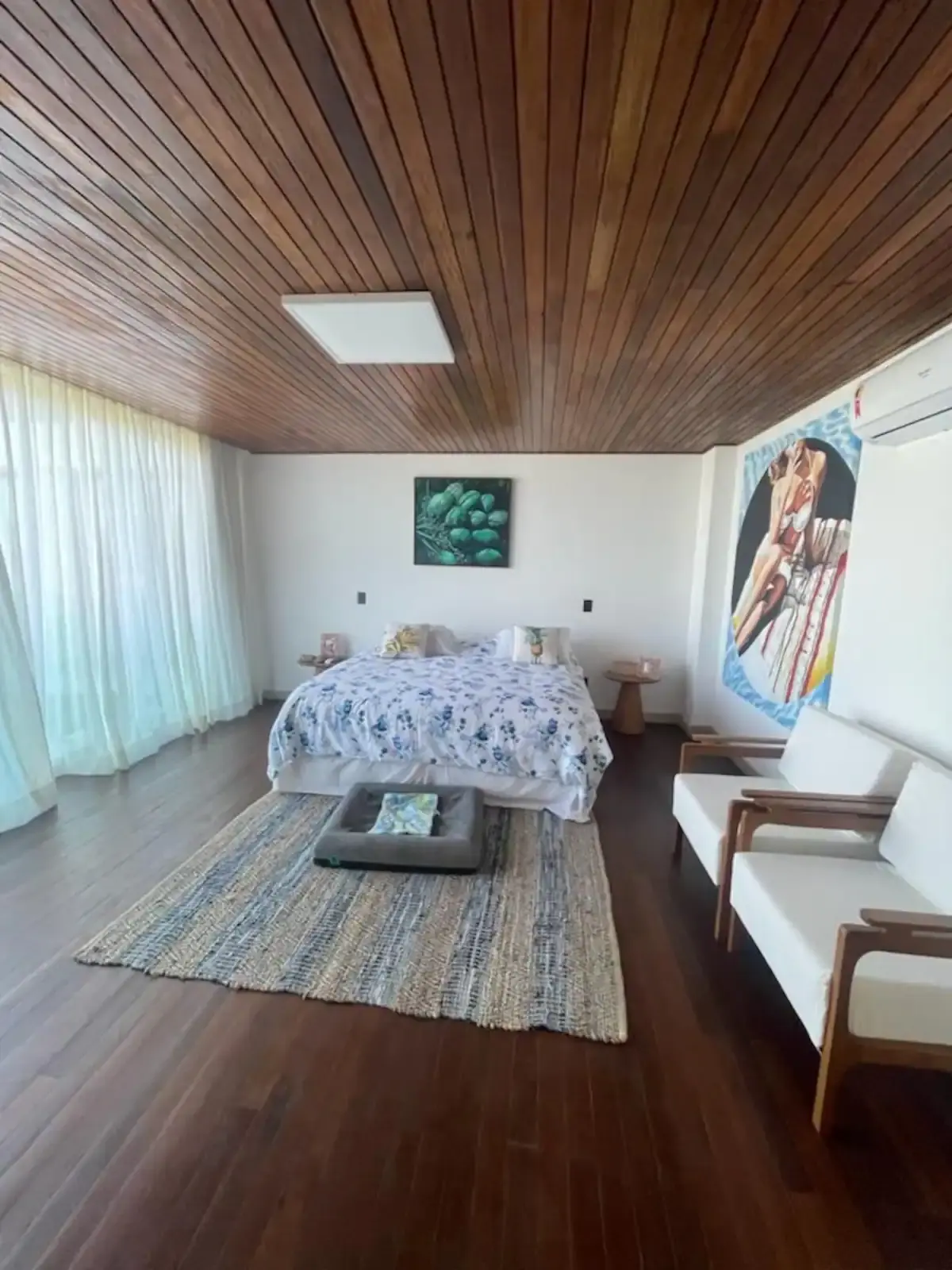 Casa espetacular na praia do forte com 9 suítes!