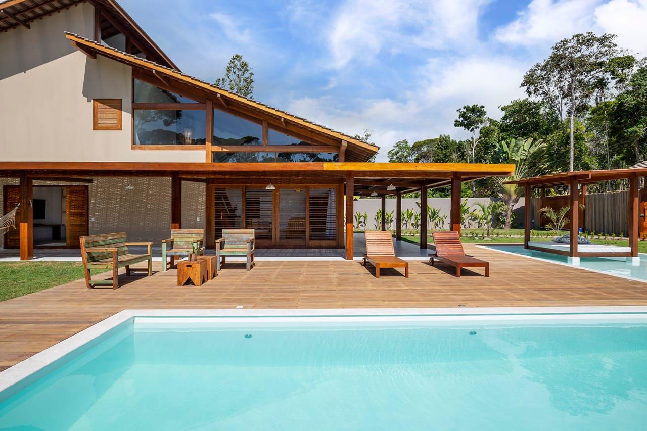 Casa Iluminada - Cond. Coqueiral