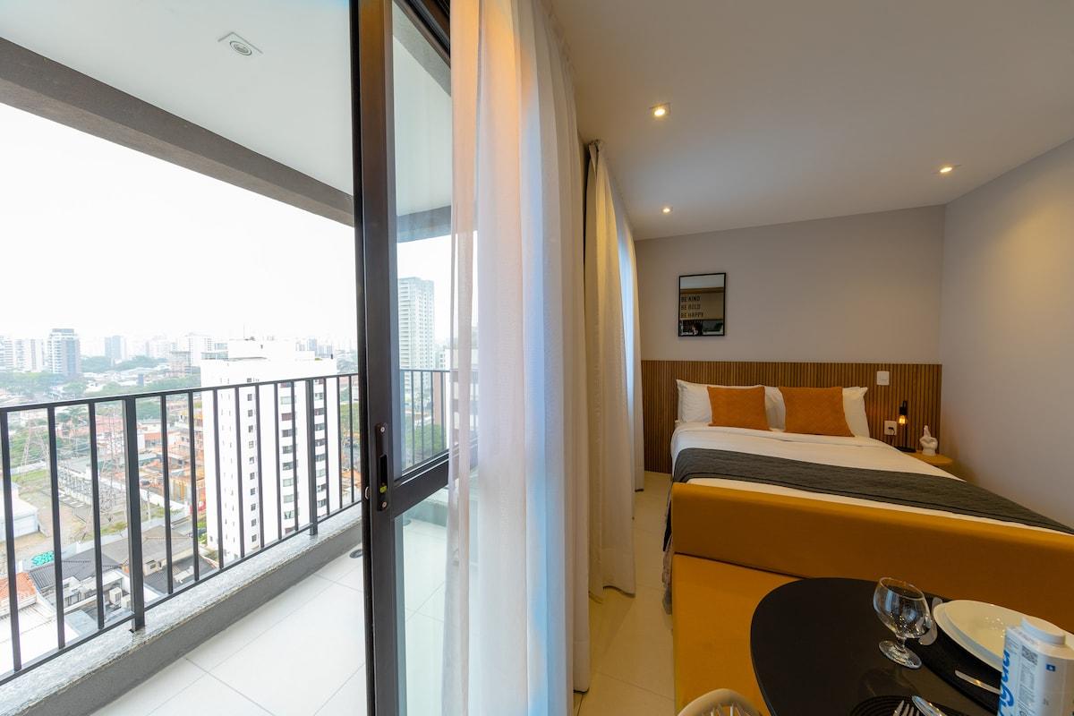 Apartamento com piscina e academia perto do metrô