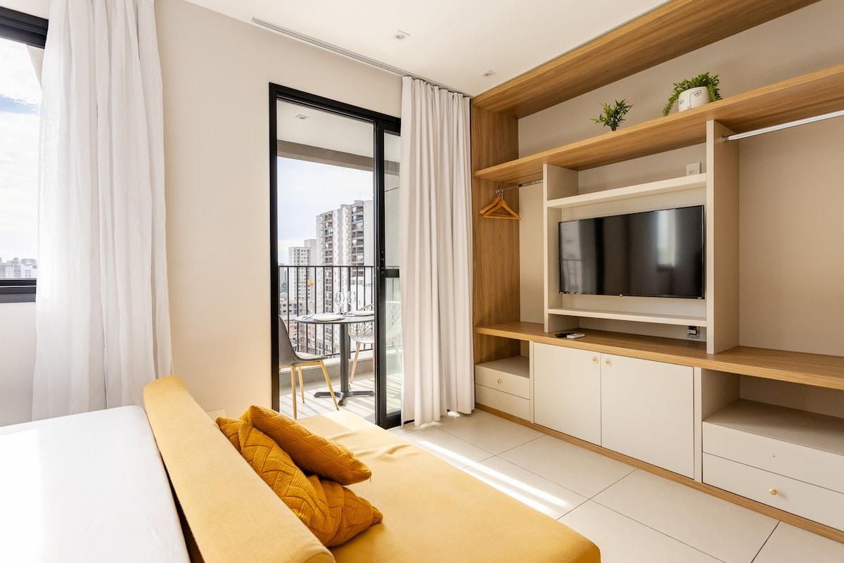 Apartment in Campo Belo with Pool, Gym, and Balcony