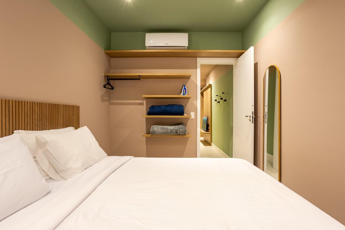 Apartment in Campo Belo with Pool, Gym, and Balcony