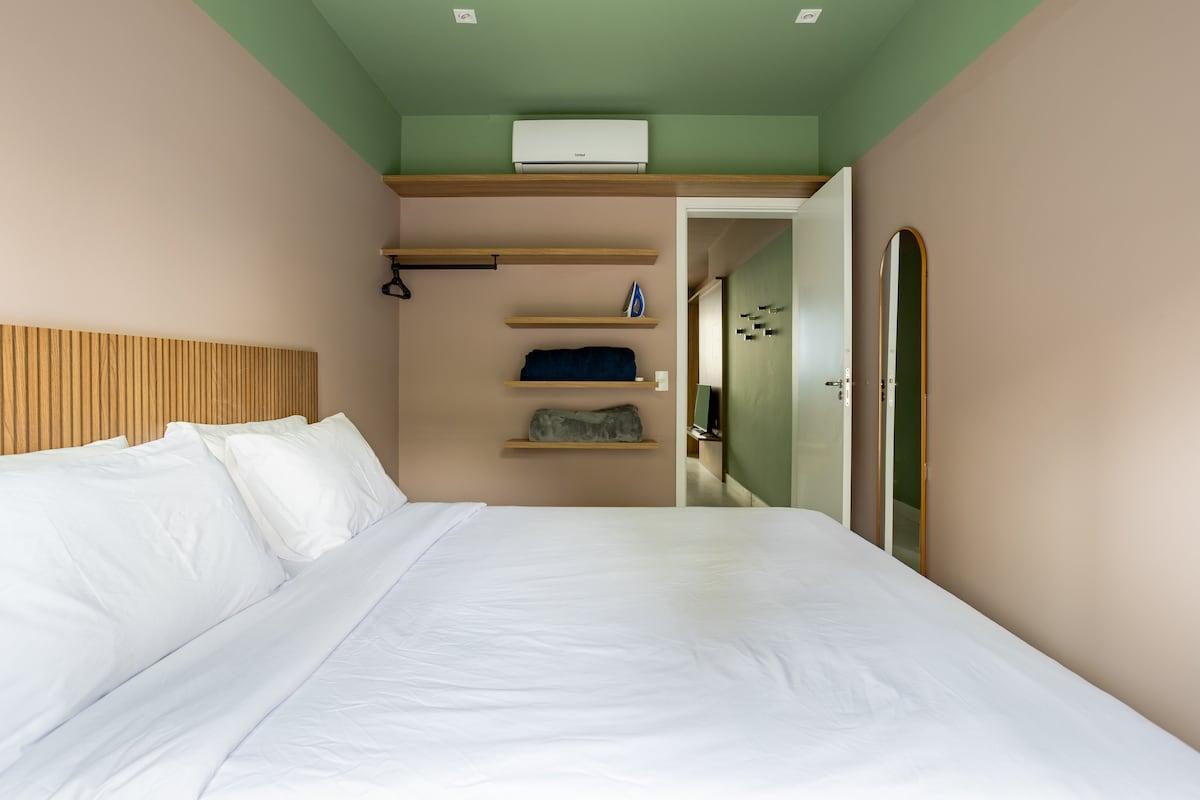 Apartment in Campo Belo with Pool, Gym, and Balcony