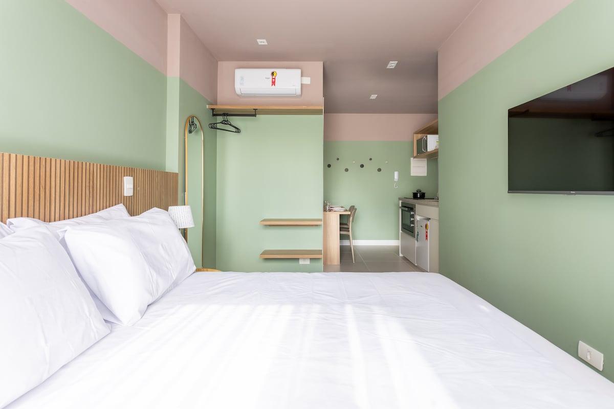 Apartment in Campo Belo with Pool, Gym, and Balcony