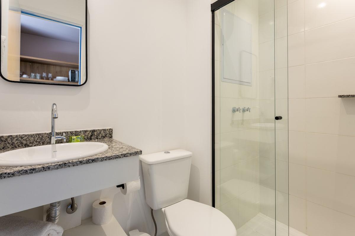 Apartment in Campo Belo with Pool, Gym, and Balcony
