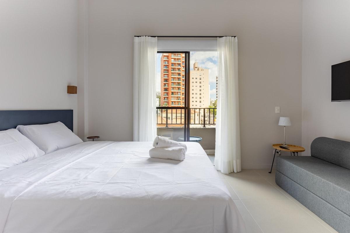 Stylish Apartment in Vila Mariana, Near the Metro