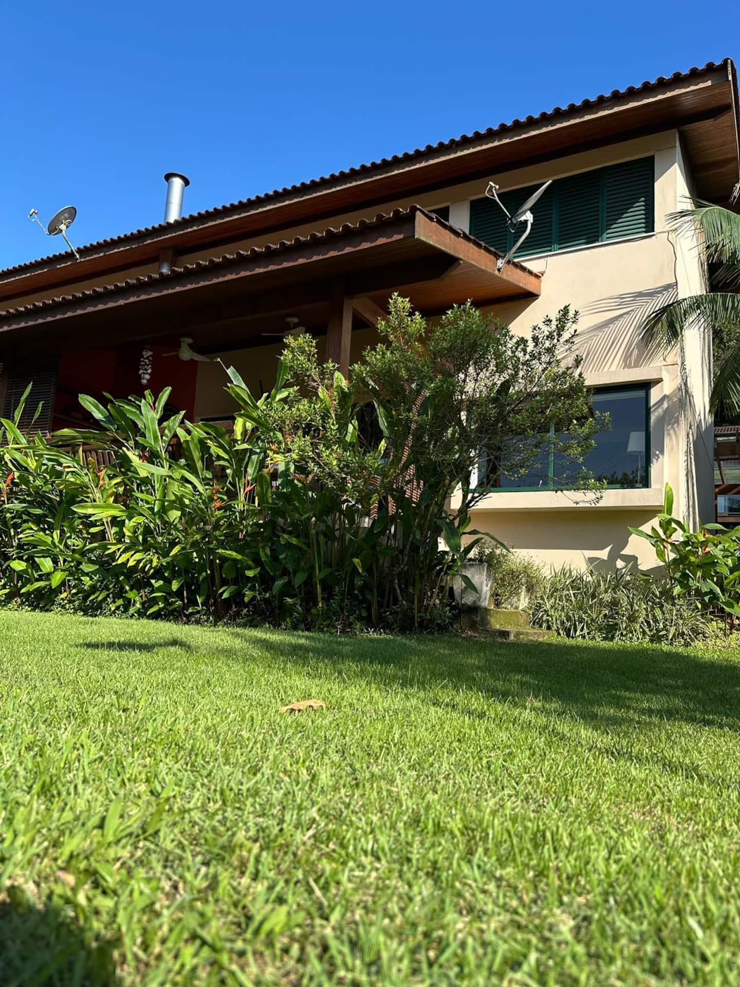Gated retreat in Barra do Una
