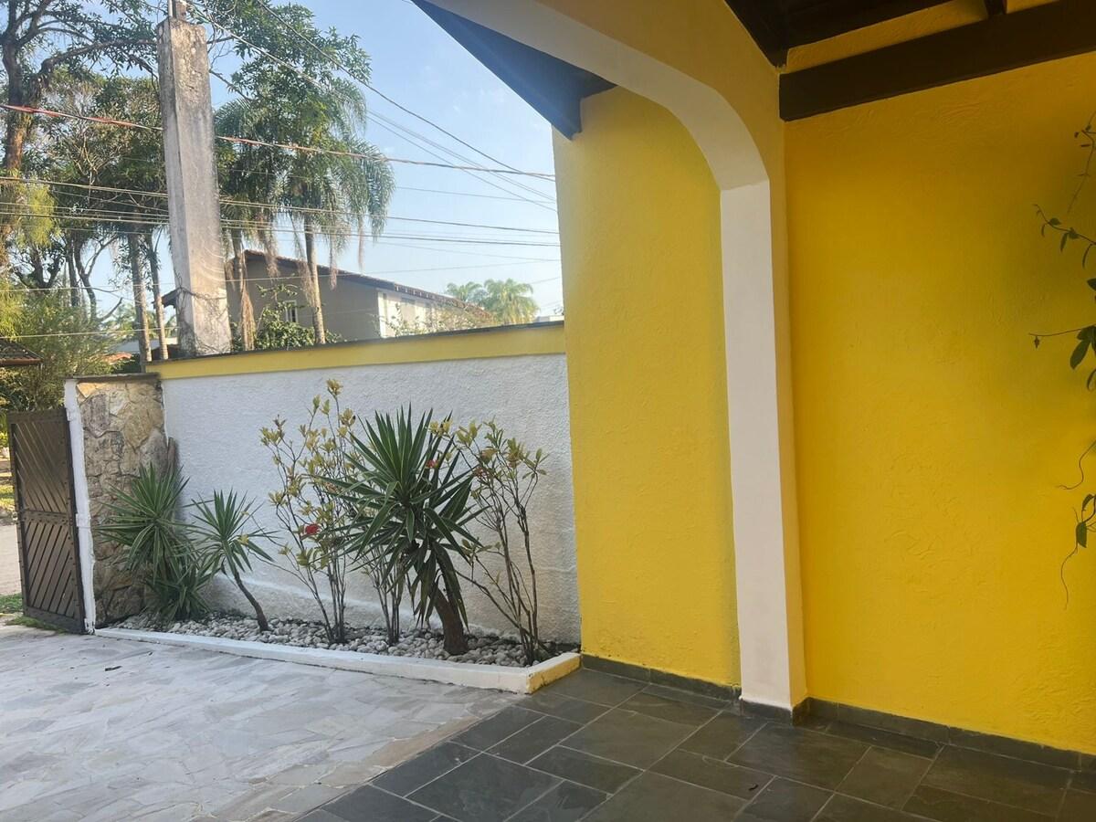 Casa Incrível na Riviera de São Lourenço com Piscina e Churrasqueira