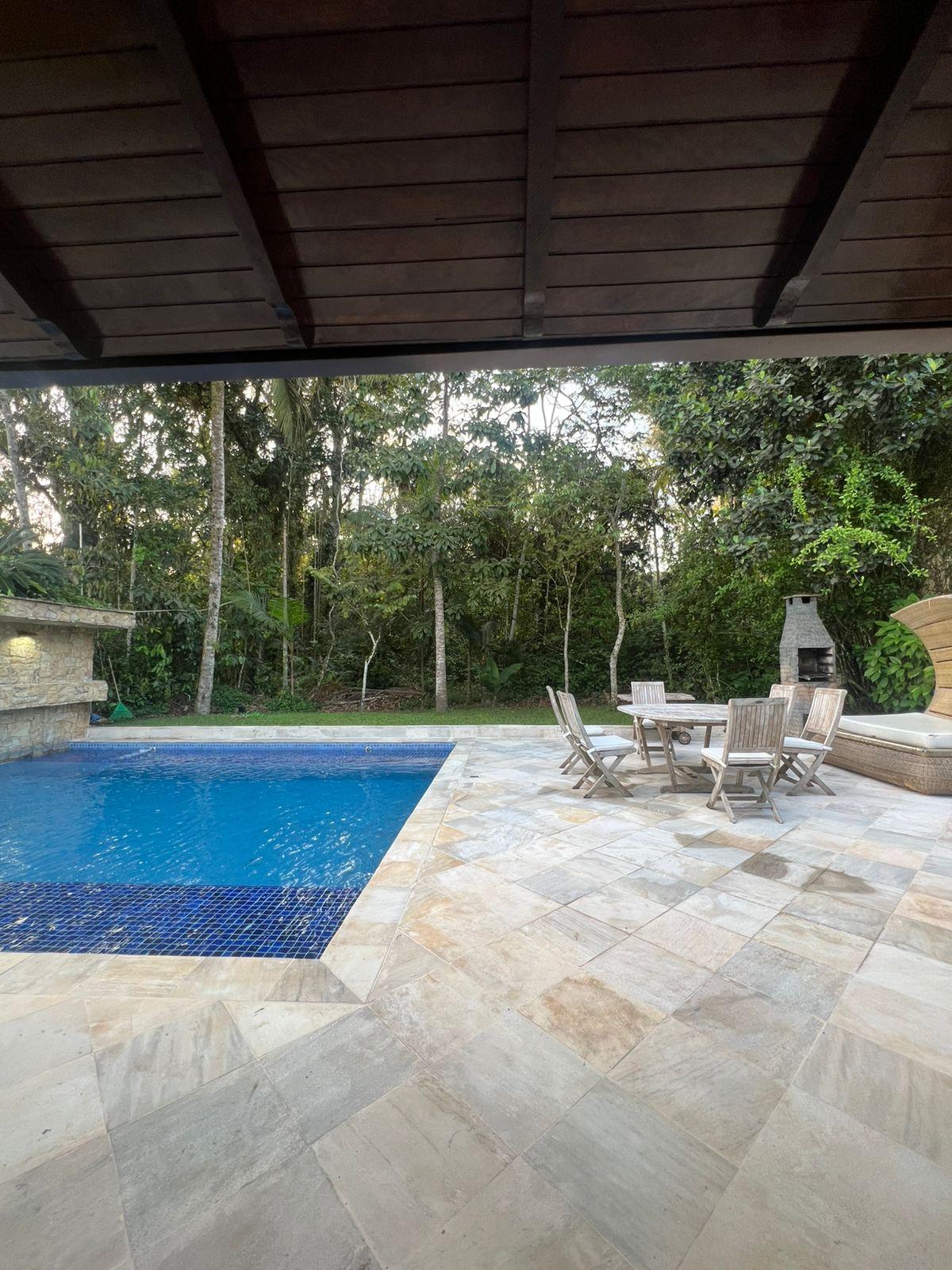 Casa Incrível na Riviera de São Lourenço com Piscina e Churrasqueira